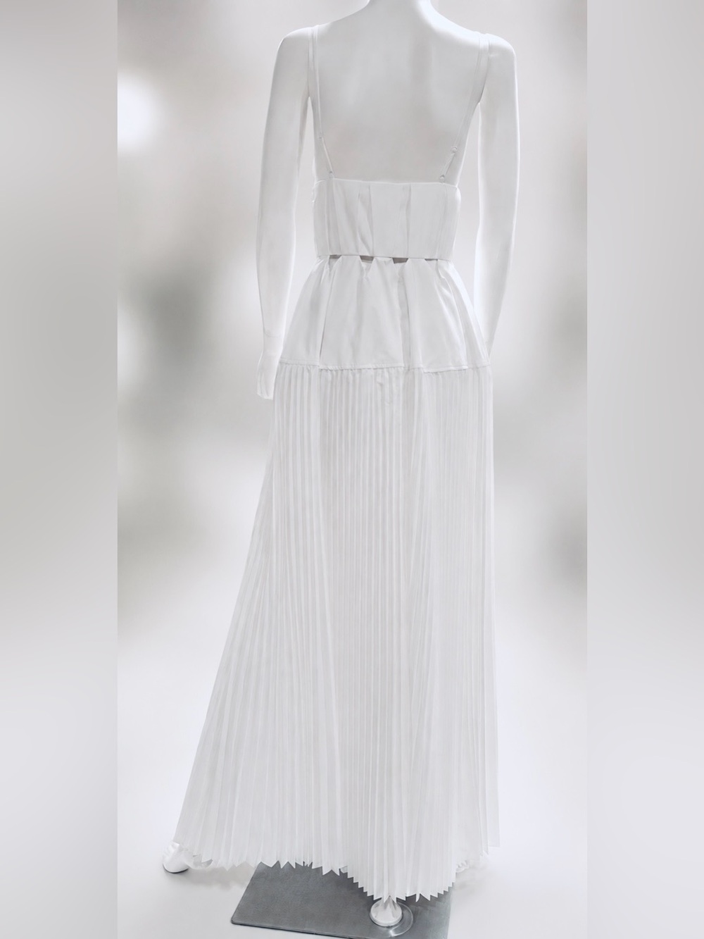 SIMKHAI SELENE PLEATED COTTON CUTOUT MAXI DRESS GOWN White Size 2 - Picture 7 of 13